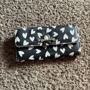 Heart Pattern Black and White Wallet